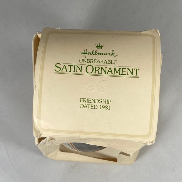 Hallmark Satin Ornament  -  1983 Bicentennial Flight  - Vintage Collectable - Picture 4 of 4